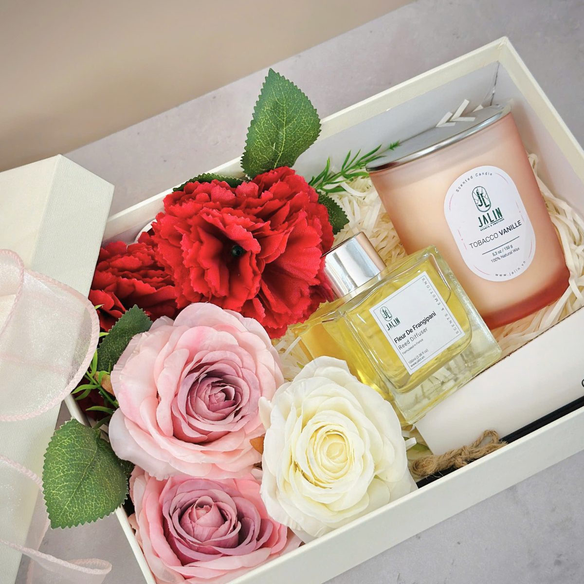 set-qua-tang-nen-thom-tan-huong-box-chu-nhat