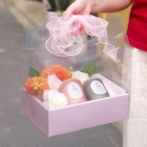 Một góc nhìn khác về Set 2 Nến thơm 150g | Box Mica Lớn